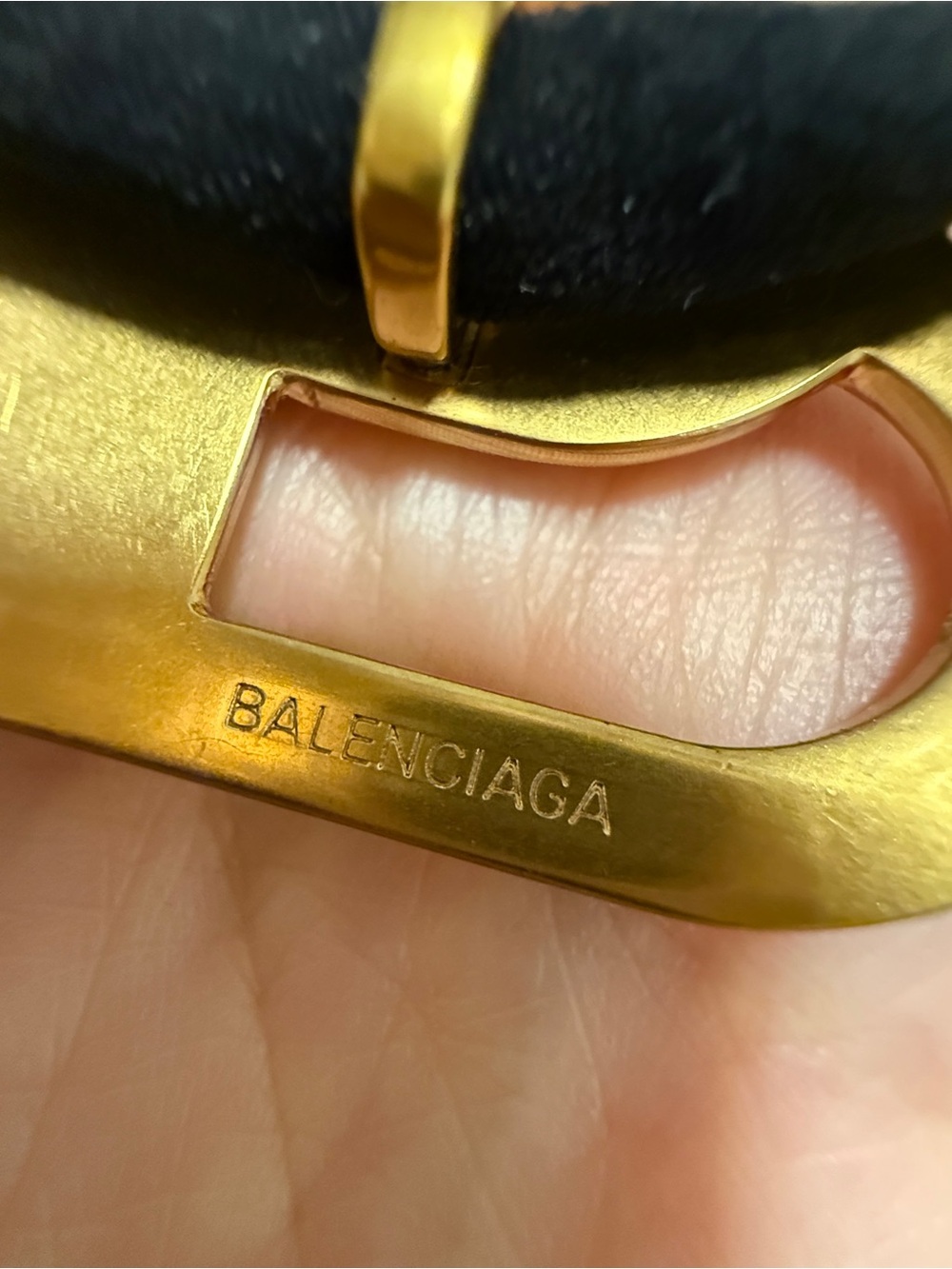 Balenciaga Gold Inte Hair Tie - Picture 2 of 4